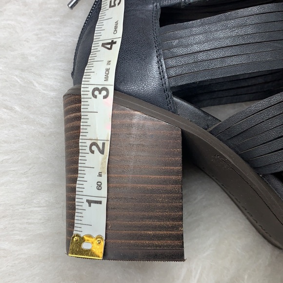 LUCKY BRAND Black Strapy Darvie Sandal Block Heel - Picture 11 of 11